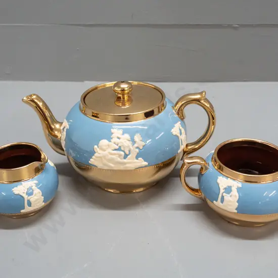 Gibsons Staffordshire blue, cream and heavy gilt teapot, cream & sugar - teapot is H-130 W-230