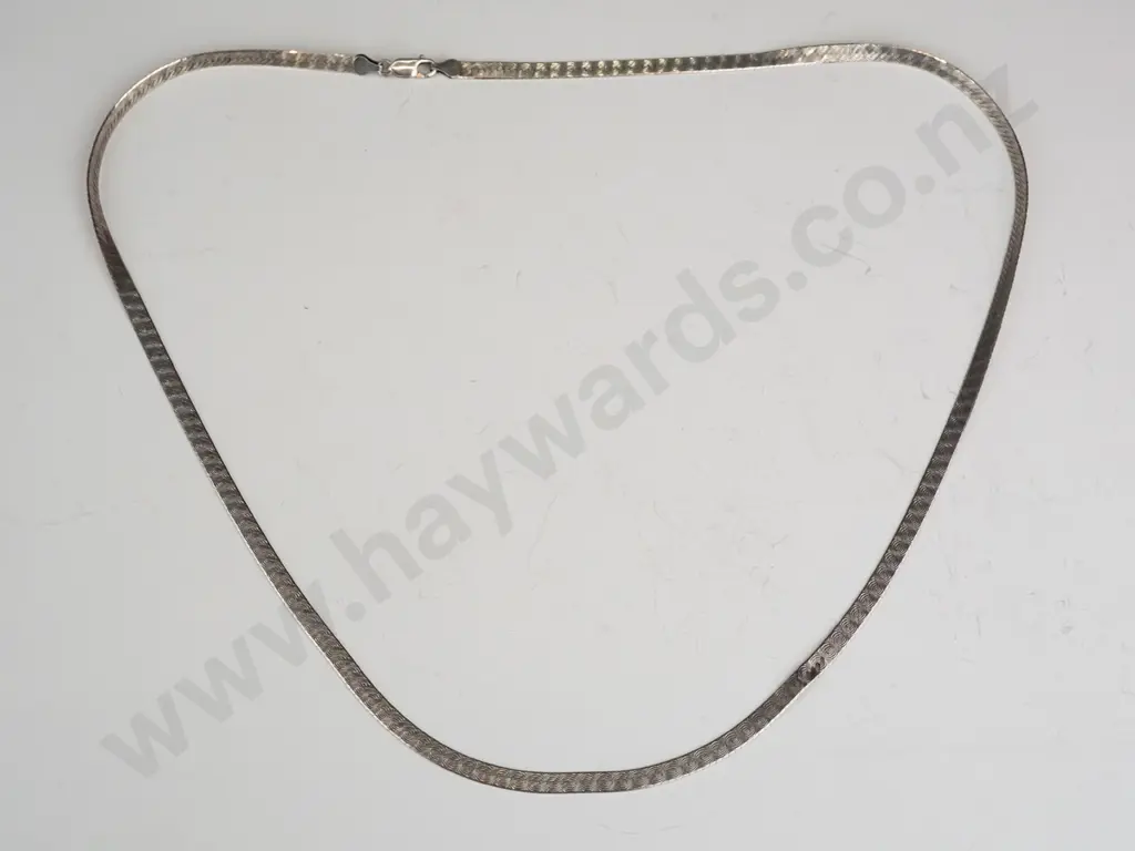 silver necklace stamped 925 Italy Image 1++