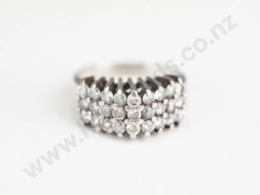 silver cz ring stamped 925 Image 1++