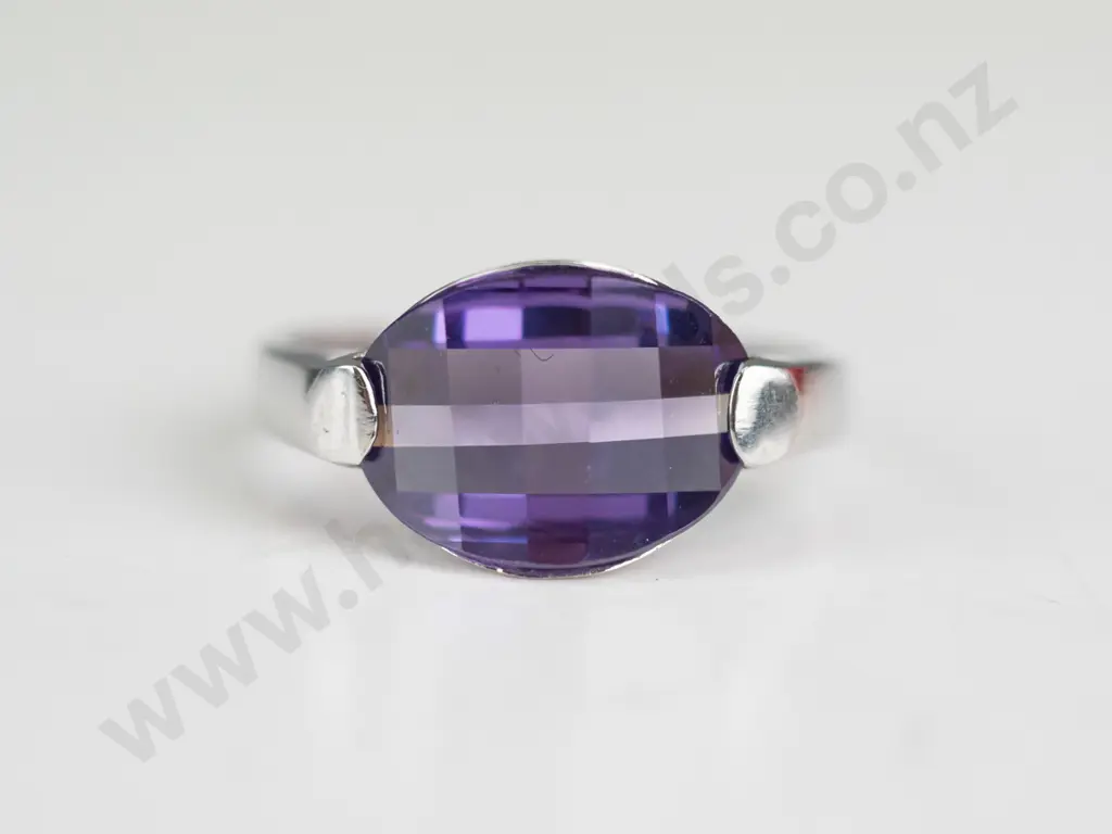 sterling silver amethyst ring stamped 925 Thailand Image 1++