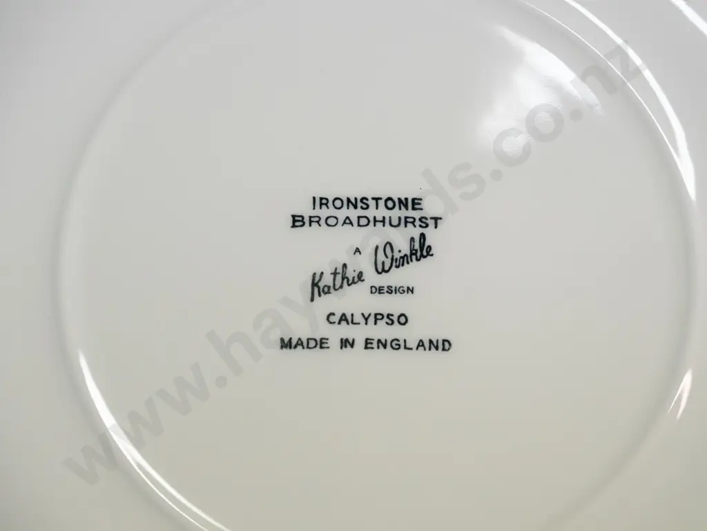 assorted retro Broadhurst Ironstone "Calypso" table ware - 6 dinner plates D-255, 8 side plates, 6 bowls, 6 mugs Image 1++