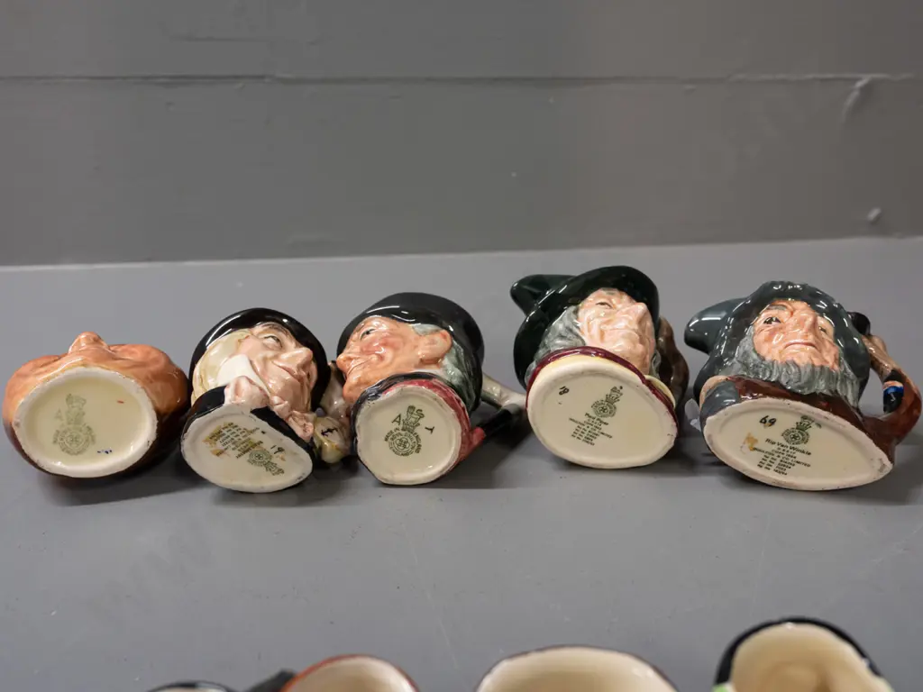 11 Royal Doulton small character jugs - 5 medium H-65 and 6 miniature Image 1++