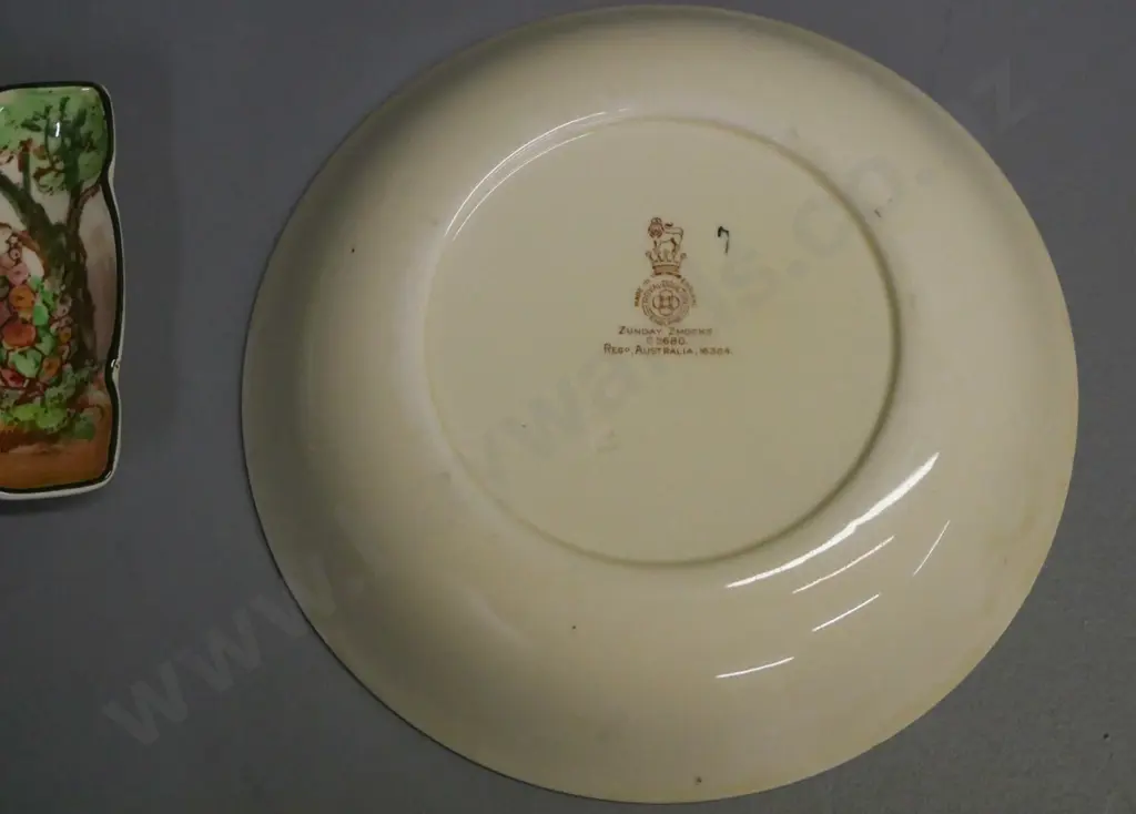 5x Royal Doulton Zunday Zmocks: footed bowl, vase, round dish, rectangular dish, bowl. Vase H-150 D-110 Image 1++