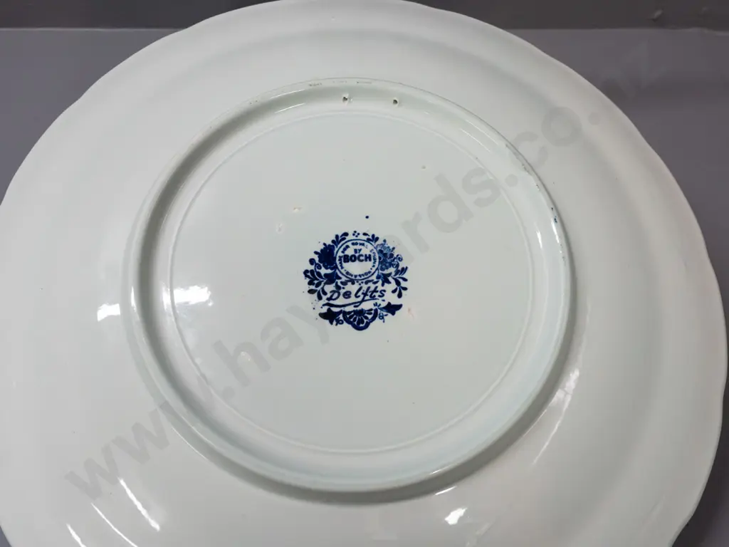 Boch Delfts blue and white charger with Windmill scene, with folding wood plate stand D-385 Image 1++