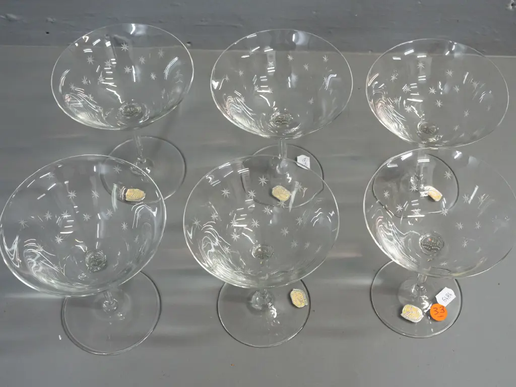 set of 6 Bohemian cut glass champagne floats with etched stars pattern H-130 D-110 Image 1++