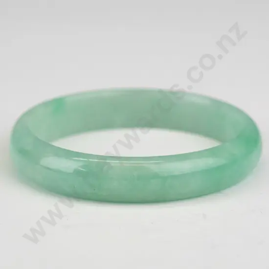 light green jade bangle