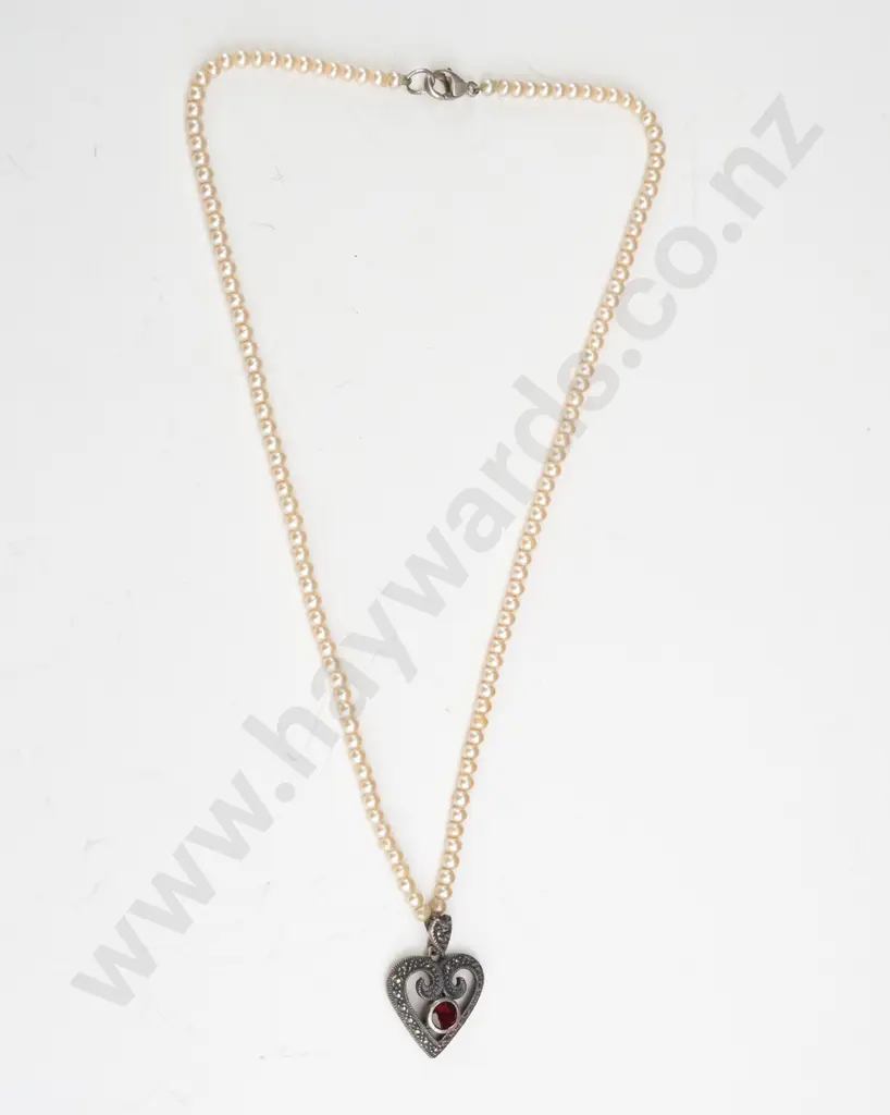 faux pearl necklace with garnet & marcasite heart clasp stamped 925 Image 1++