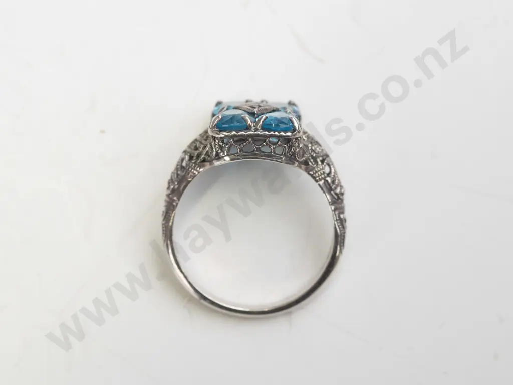 silver blue stone ring stamped 925 Image 1++
