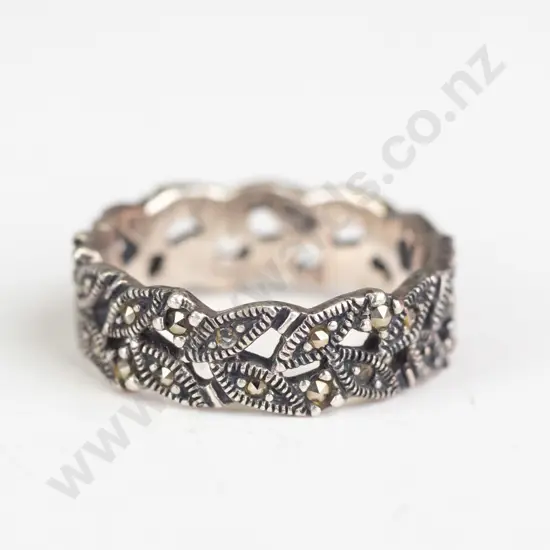 silver cz ring stamped 925