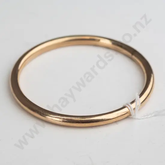 9ct lined bangle
