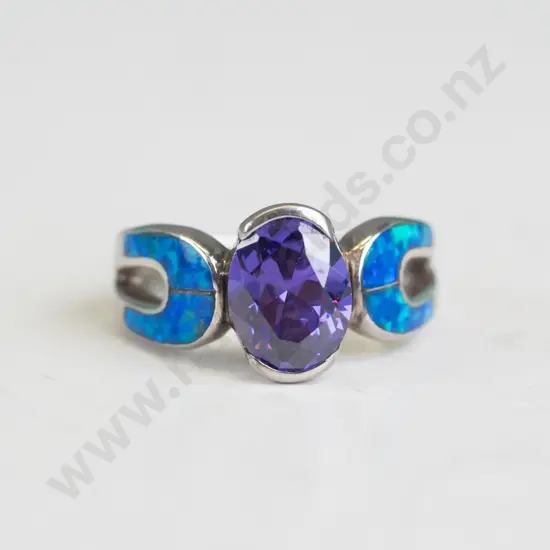 silver amethyst / opal ring stamped 925