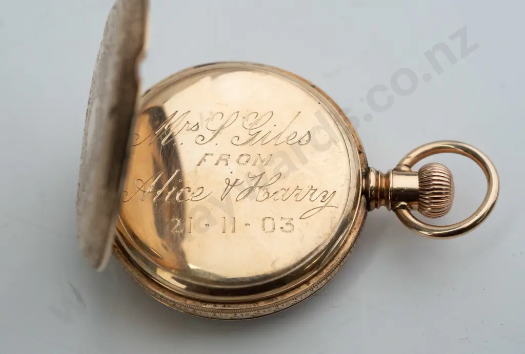 Waltham USA pocket watch, jewelled lever (10ct case 20gm) Image 1++
