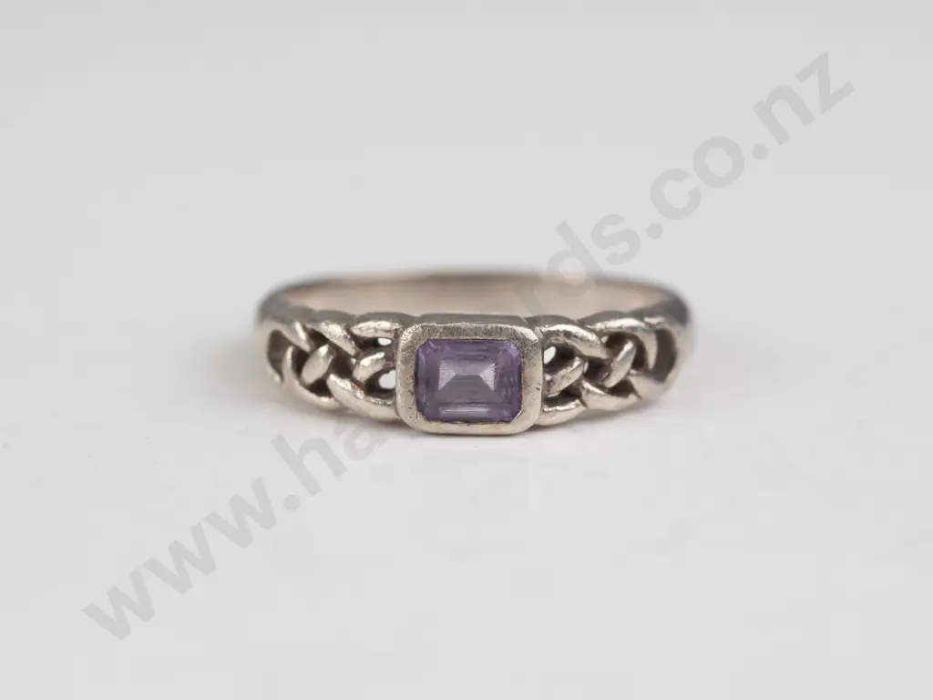 silver amethyst ring stamped 925 Image 1++