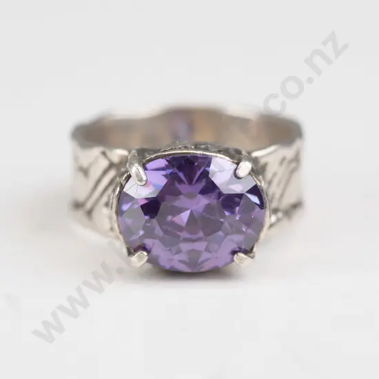 silver purple stone ring stamped 925