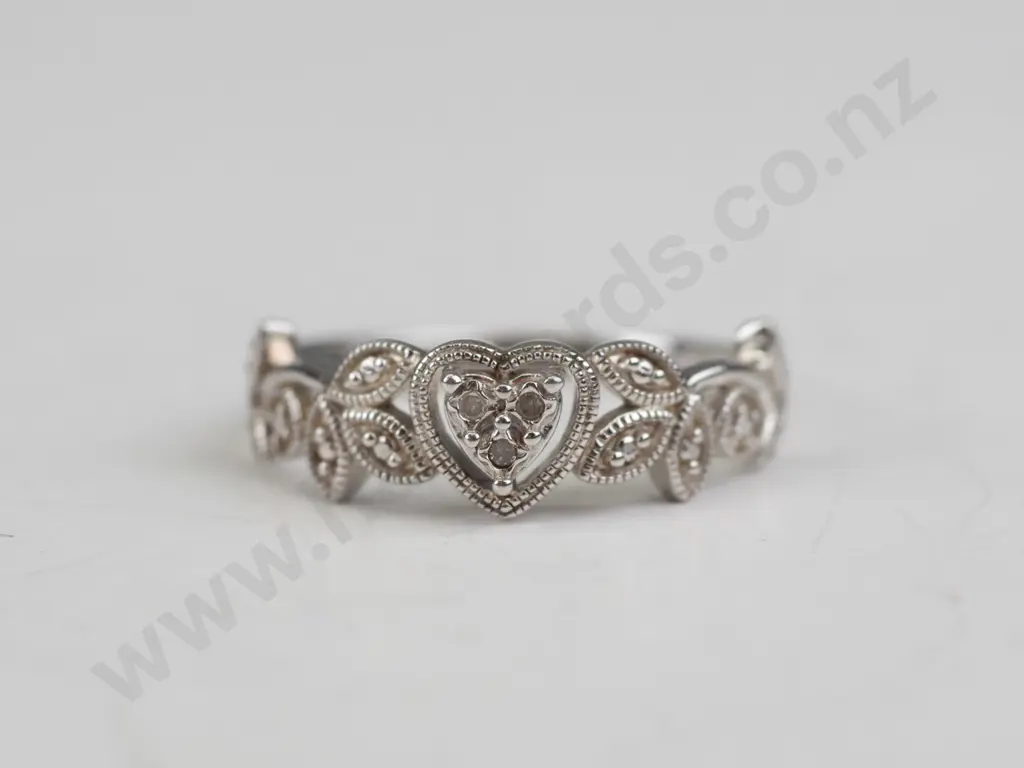 silver heart ring stamped 925 Image 1++