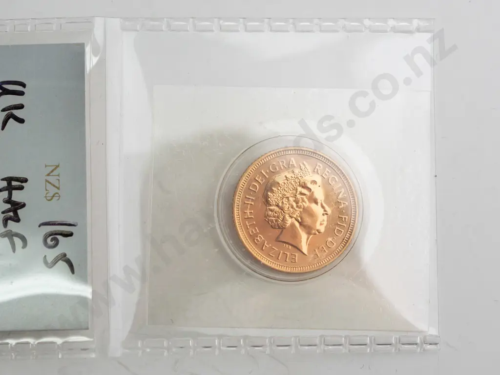 gold half sovereign - UK 2000 (3.99gm) Image 1++