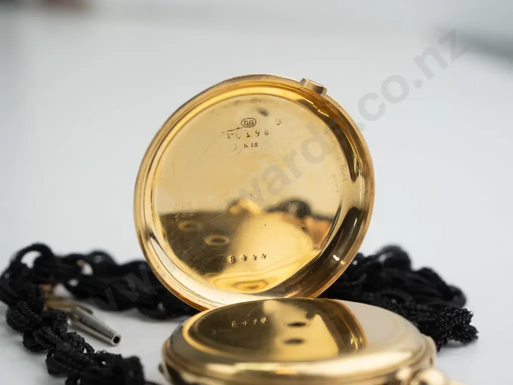 18ct pocket watch, 9ct fob and T-bar, cylinder movement repeater is rare (case approx 25-30gm) Image 1++