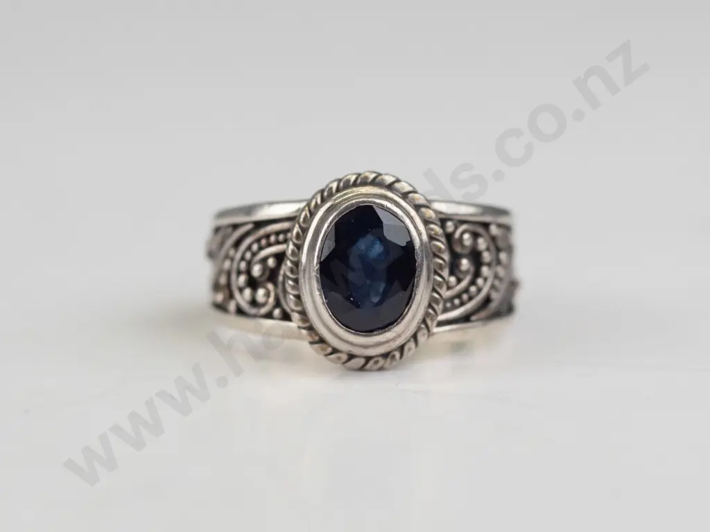 silver dark sapphire ring stamped 925 Image 1++