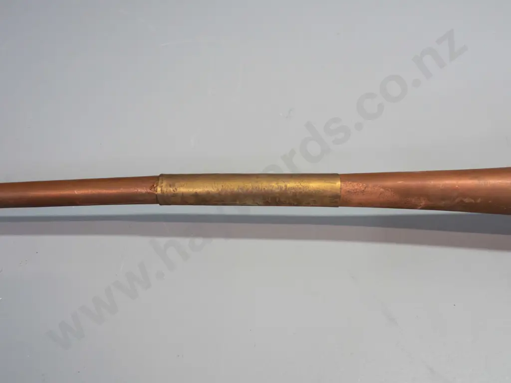 decorative copper and brass hunting horn - some scratching and dents, flexes at joint L-800 Image 1++