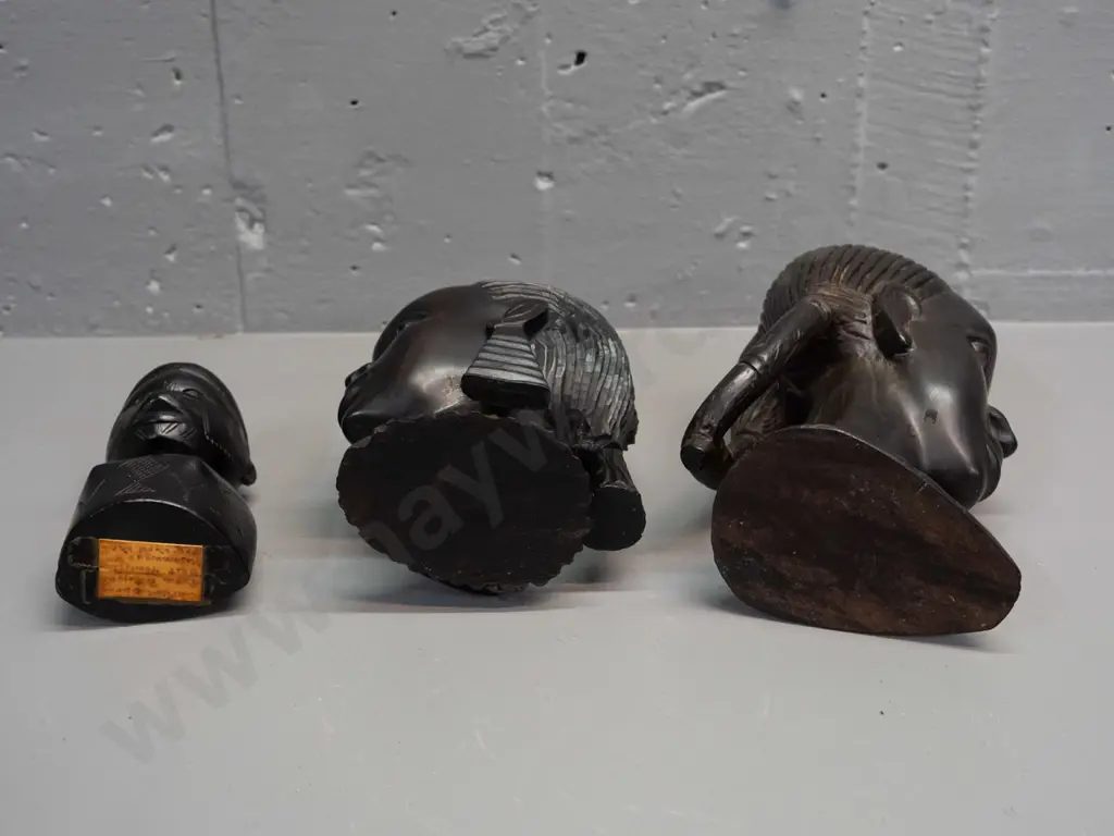 3x African carved hardwood busts, smallest has hard to read label on base, mentions Portugal, Mozambique, ebony, WWII - Image 1++
