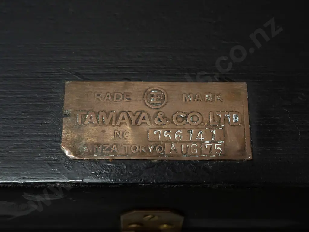vintage sextant in fitted timber case marked Tamaya - Tokyo Japan - with eyepieces and accessories. Some usage and paint Image 1++