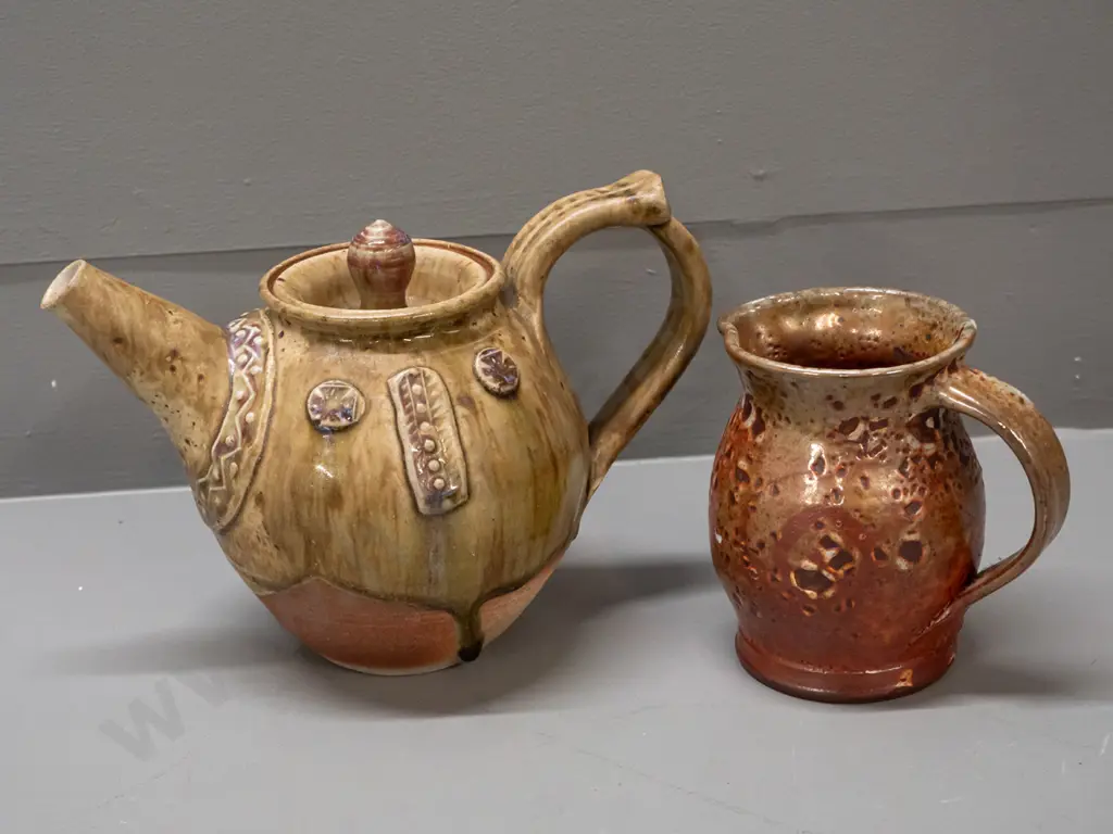 2 pieces of studio pottery, unknown marks - teapot with applied decoration H-160 L-220 and a jug with wood-fired glaze - Image 1++