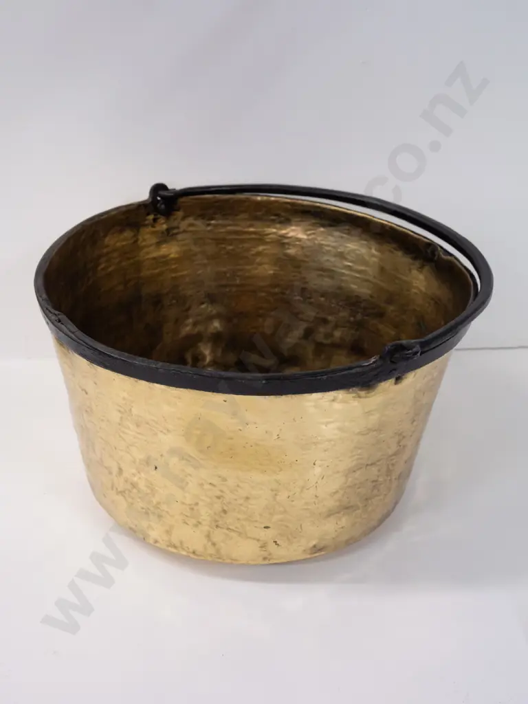 hand beaten brass jam pan with cast iron top ring & handle H230 D390 Image 1++