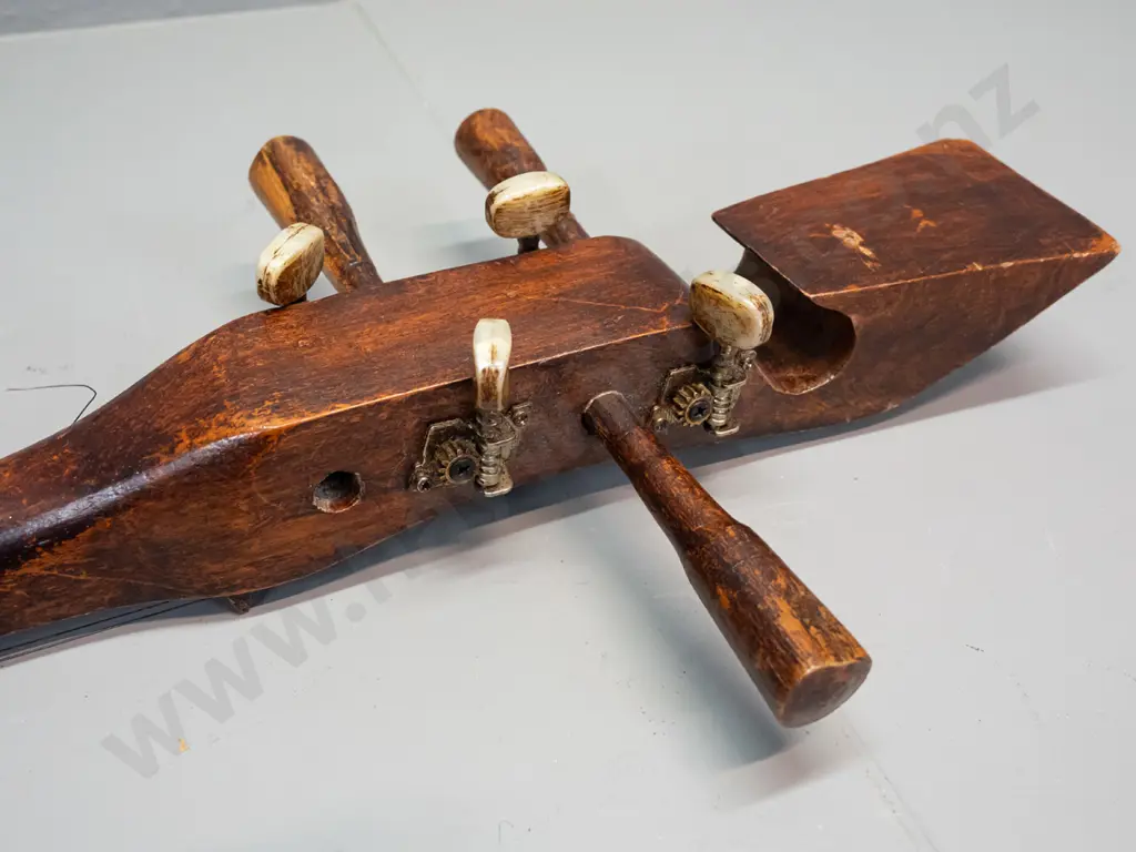 hand-made (Thai?) stringed instrument - has peg and guitar machine head tuners, missing one peg, needs restringing, Image 1++