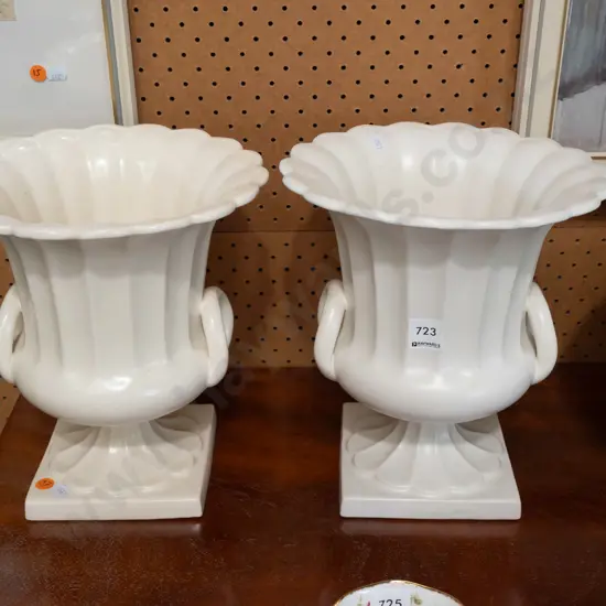 2x Bretby England cream/ivory glaze urn vases H-270 D-240