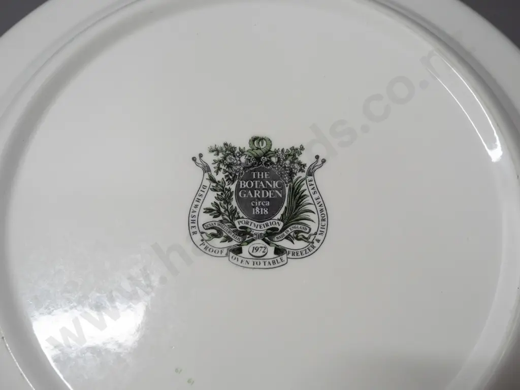 2 Portmeirion Botanic Garden series floral plates - Clematis and Passionflower. D-270 Image 1++