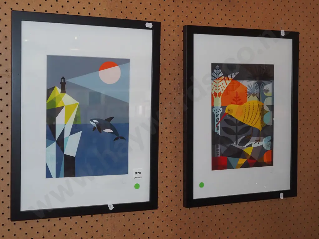 framed prints - kiwi, whale - green dots Image 1++