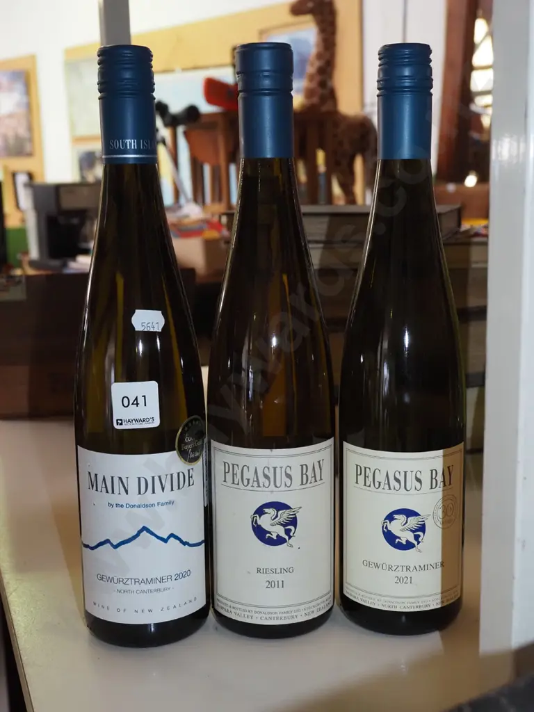 3x bottles of Pegasus Bay white wines Image 1++