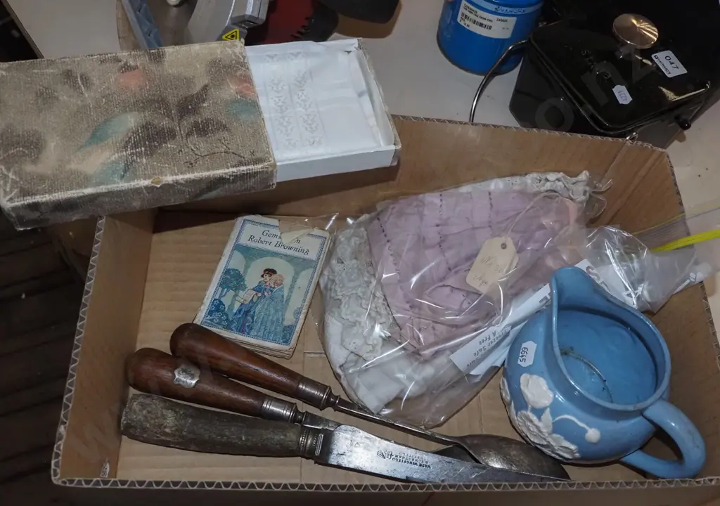 box; oak handled salad servers, blue and white jug etc Image 1++