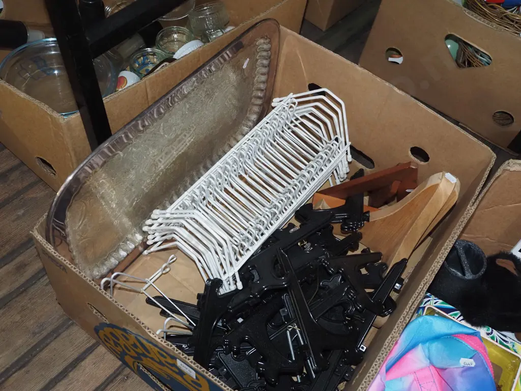 box; plate stands, plate racks, plated tray etc Image 1++