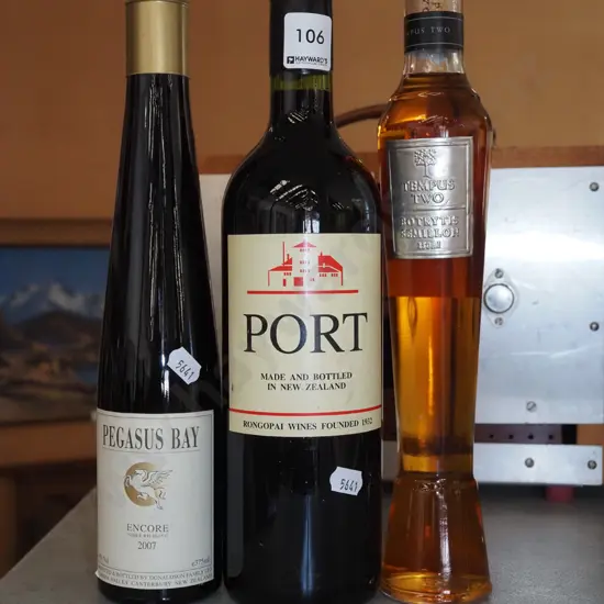 2x bottles of wine, bottle of port