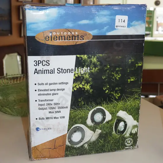 bozxed as new 3 piece animal garden light set