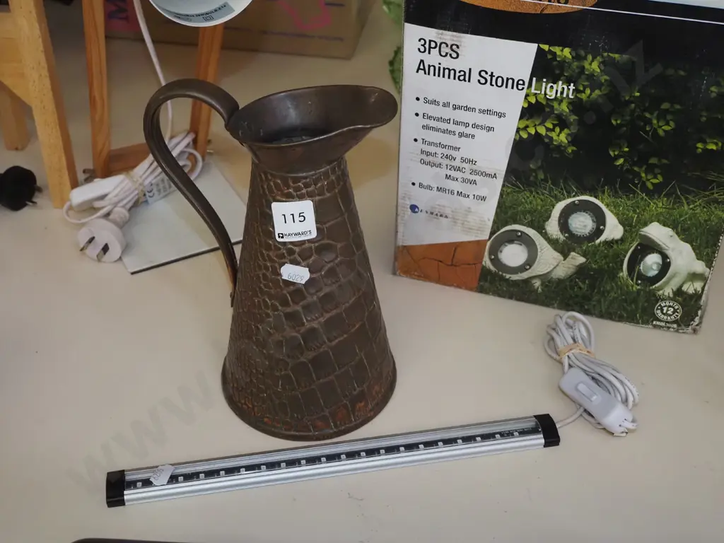 pressed copper jug, LED light strip Jug H230 Image 1++