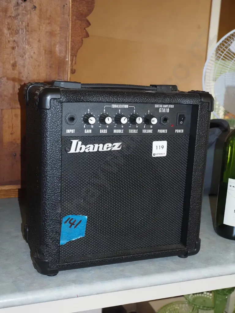 small Ibanez guitar practice amp Image 1++