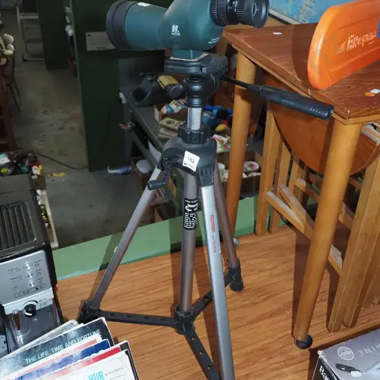 spotting scope, tripod