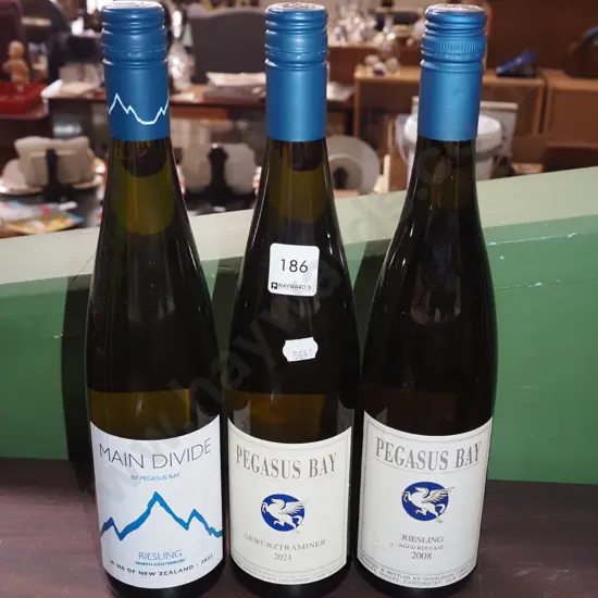 3x bottles of white wine