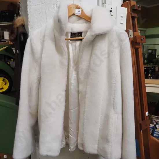 white size 16 ladies faux fur coat