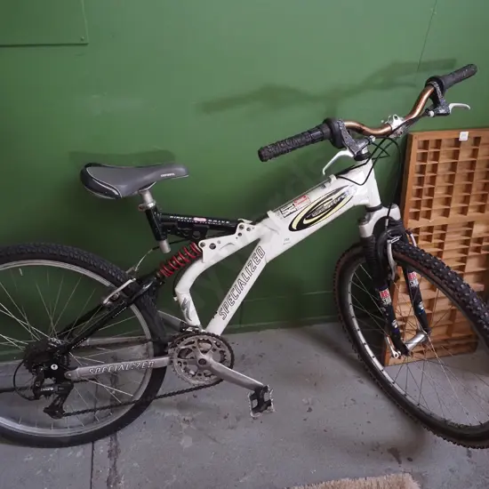 Specialised full suspension mountain bike