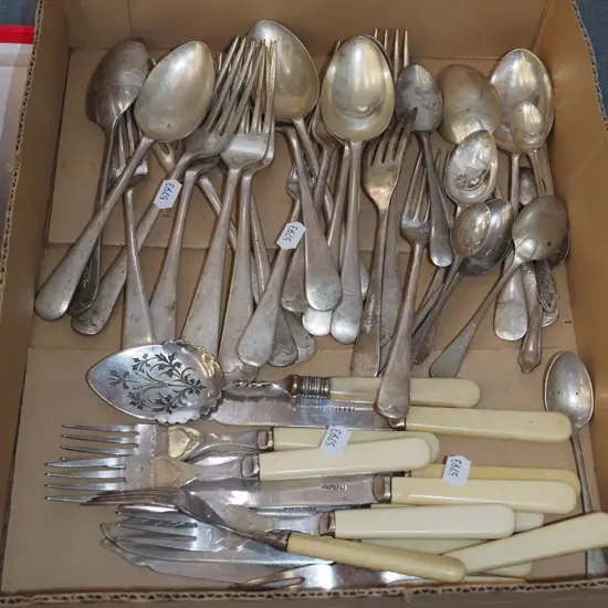 box of bone handled and other cutlery