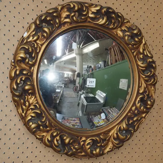 circular convex gilt framed wall mirror Diam250 - slight damage to frame