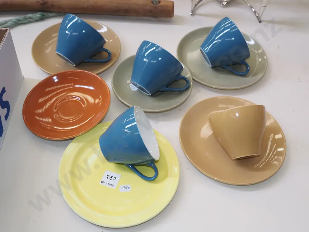 Crown Lynn cups, saucers, plates Image 1++