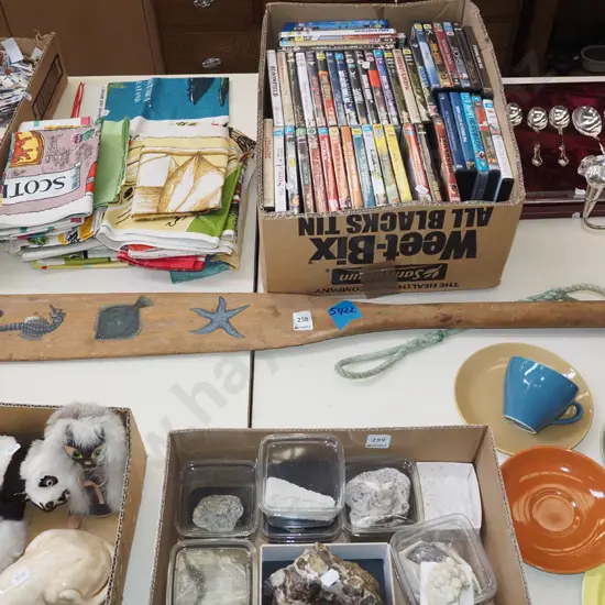 hand painted wooden oar L935