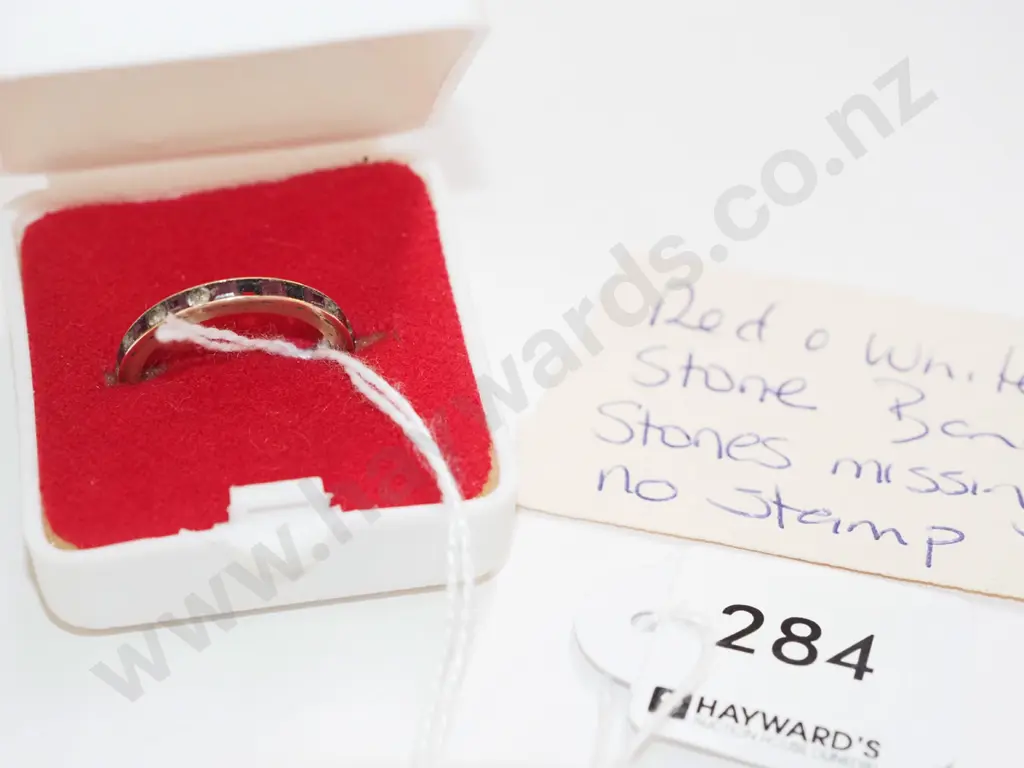 red and white stone band - stones missing - no stamp Image 1++