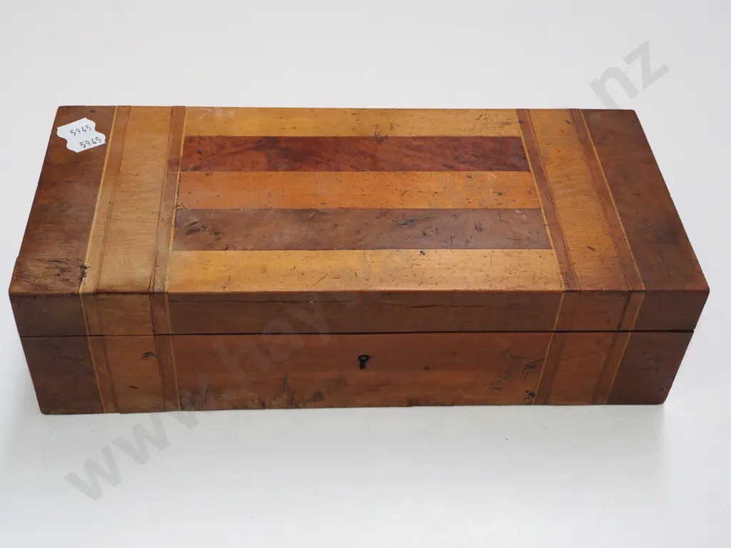 wooden box; coins, notes Image 1++