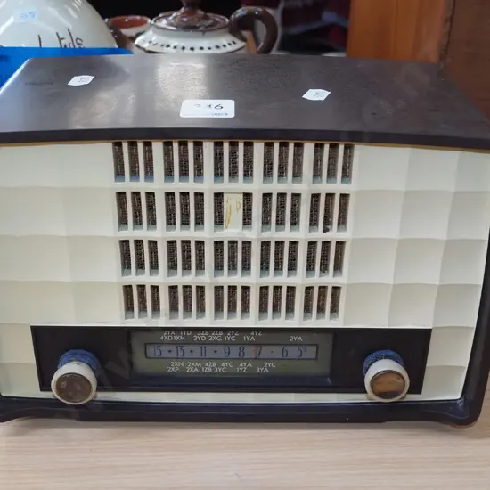 Bakelite cased mantle radio As Is No Returns