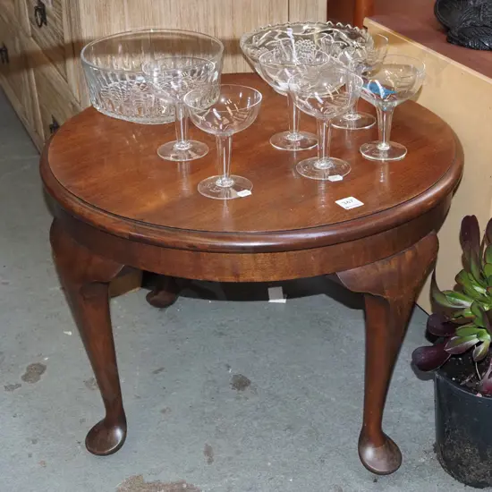 mahogany cab leg circular end table H405 Diam580